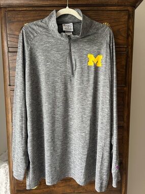 Men’s University of Michigan Champion Gray Heather Lightweight 1/4 Zip, Size XXL